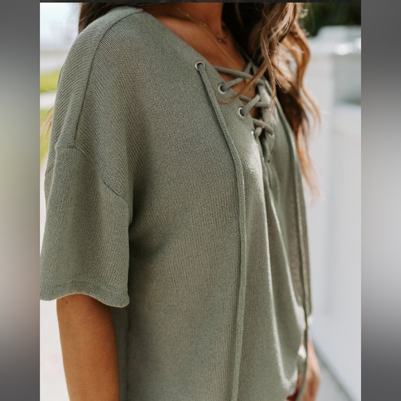 VICI Collection Tundra Lace Up Knit Top - Olive size L - Picture 3 of 16